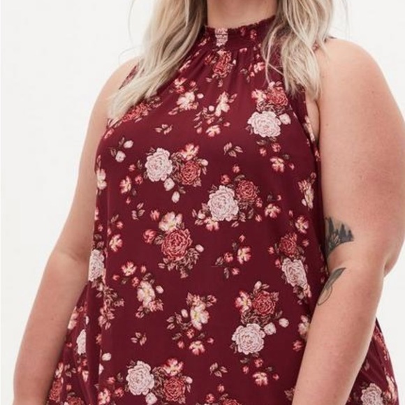 NWT TORRID Dark Red Floral Mesh Smocked Mock Neck Tank~3 - Picture 2 of 4